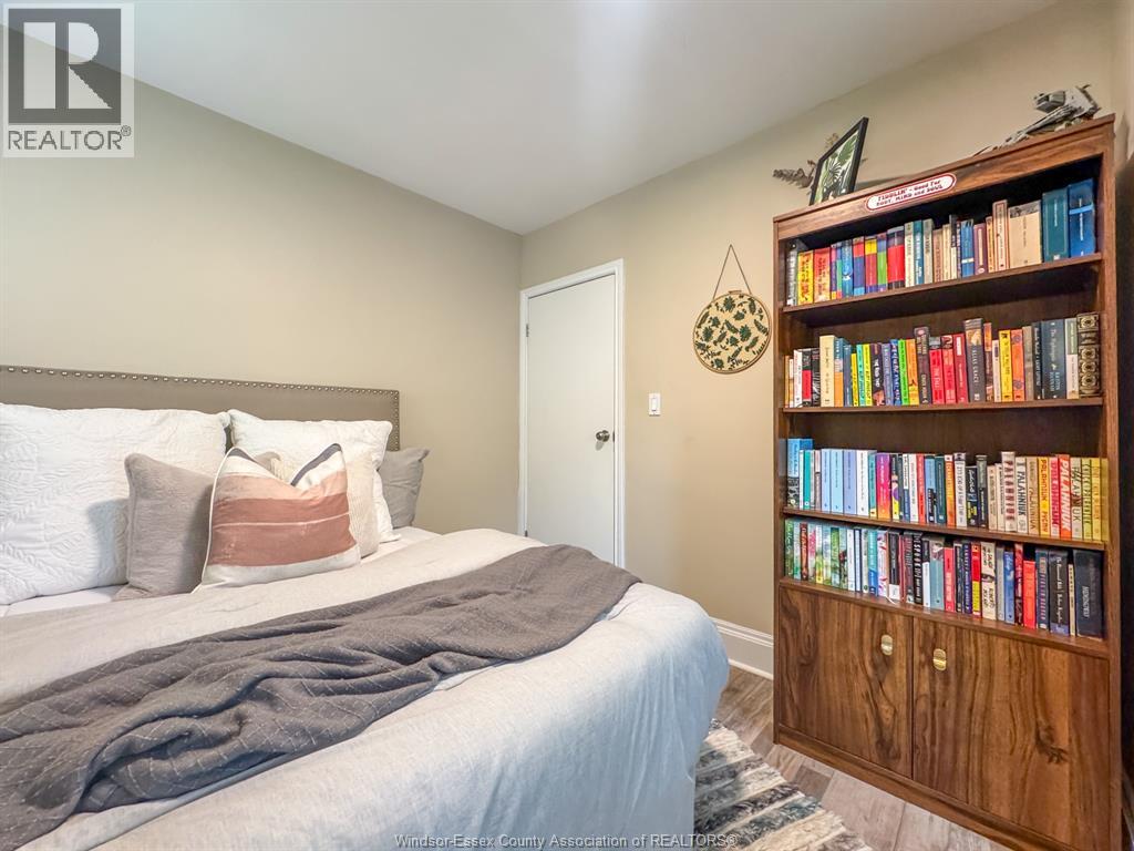 1008 ASKIN AVENUE - Image 10