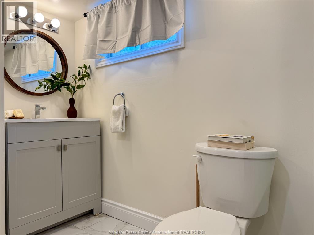 1008 ASKIN AVENUE - Image 32