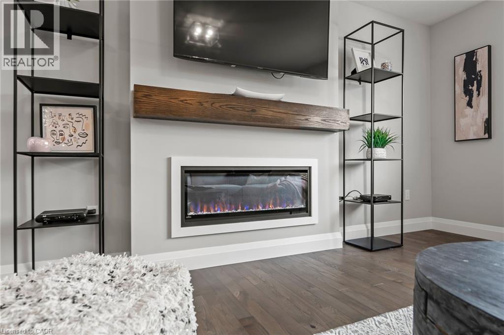 130 STEPHENSON Way - 8