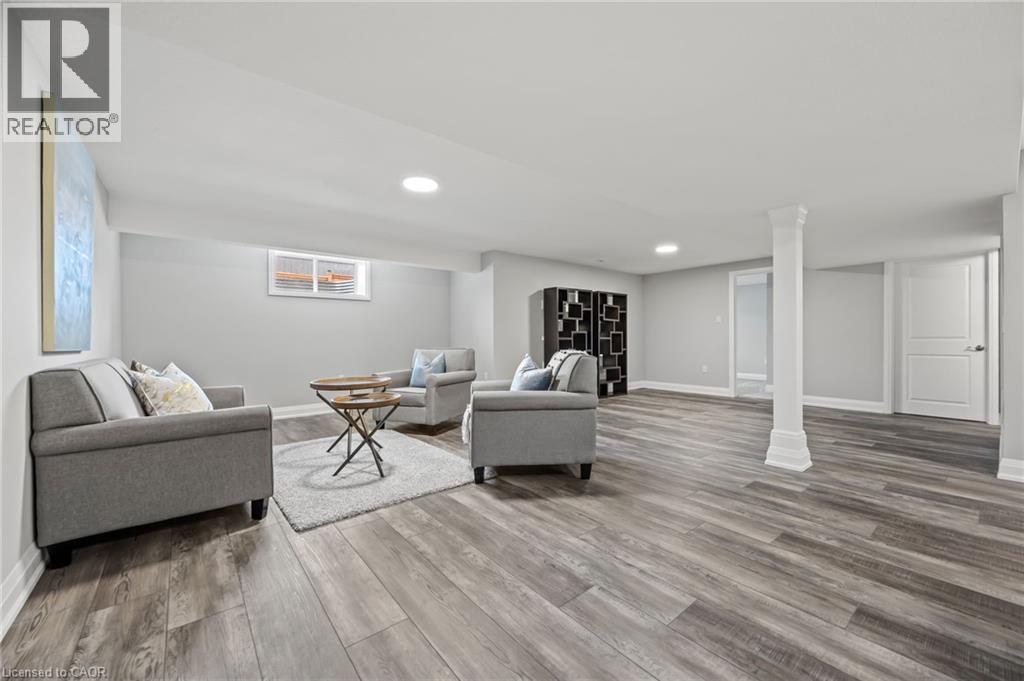 130 STEPHENSON Way - 27