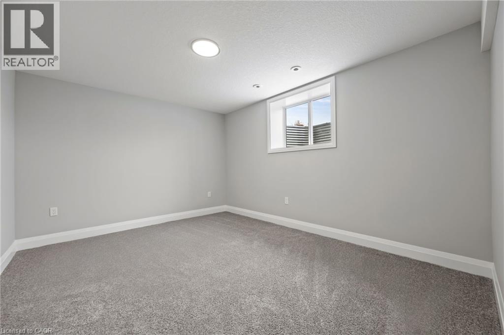 130 STEPHENSON Way - 28