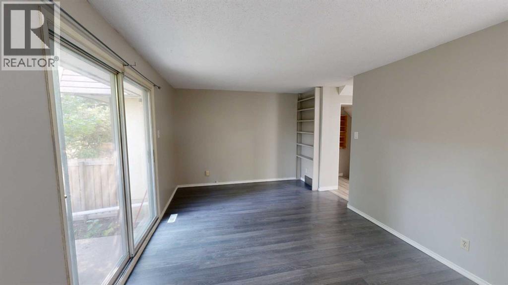 #10 115 Lafayette Boulevard W - 6