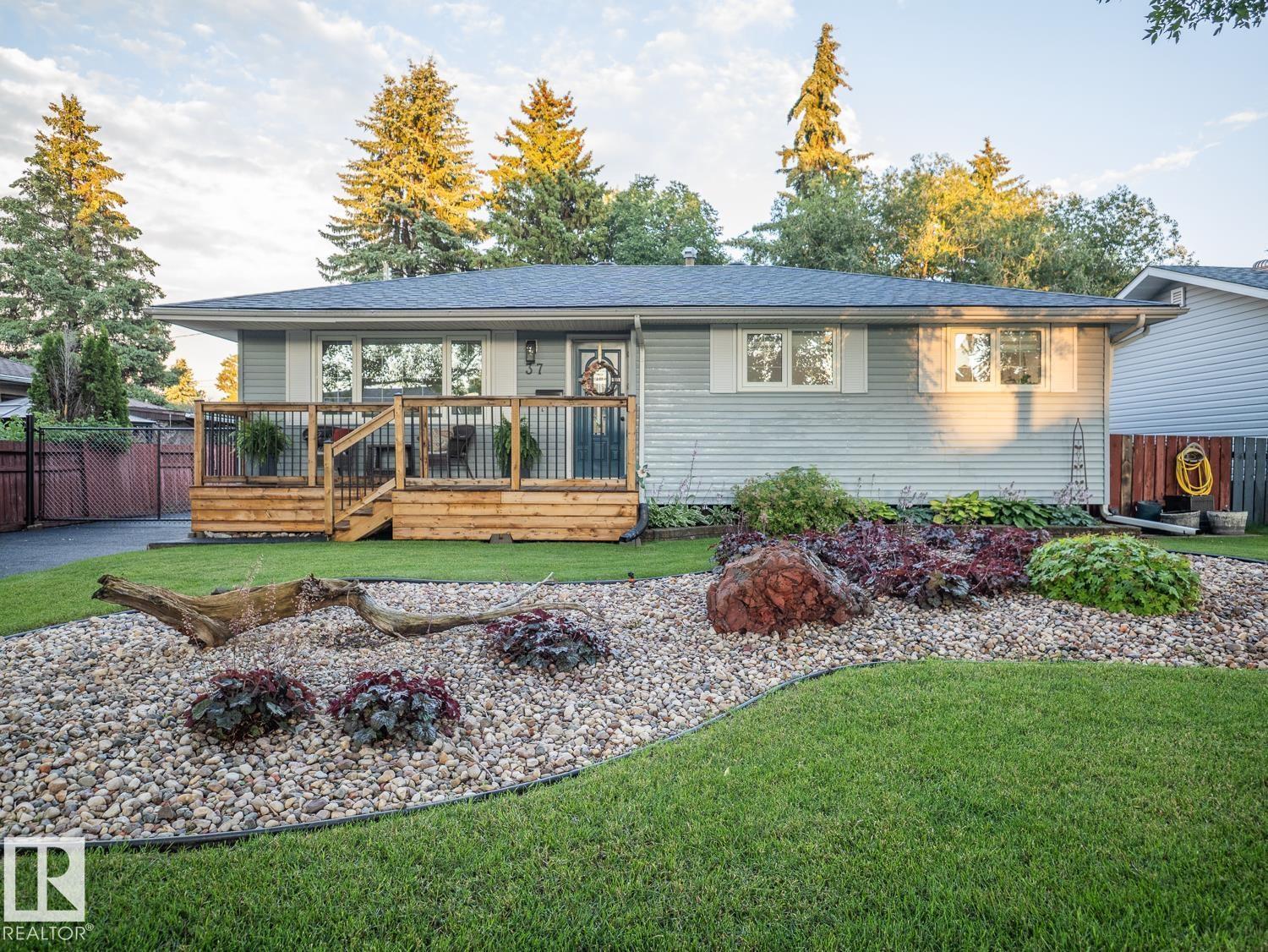 37 SPRINGFIELD CR, Sturgeon Heights, St. Albert photo 1