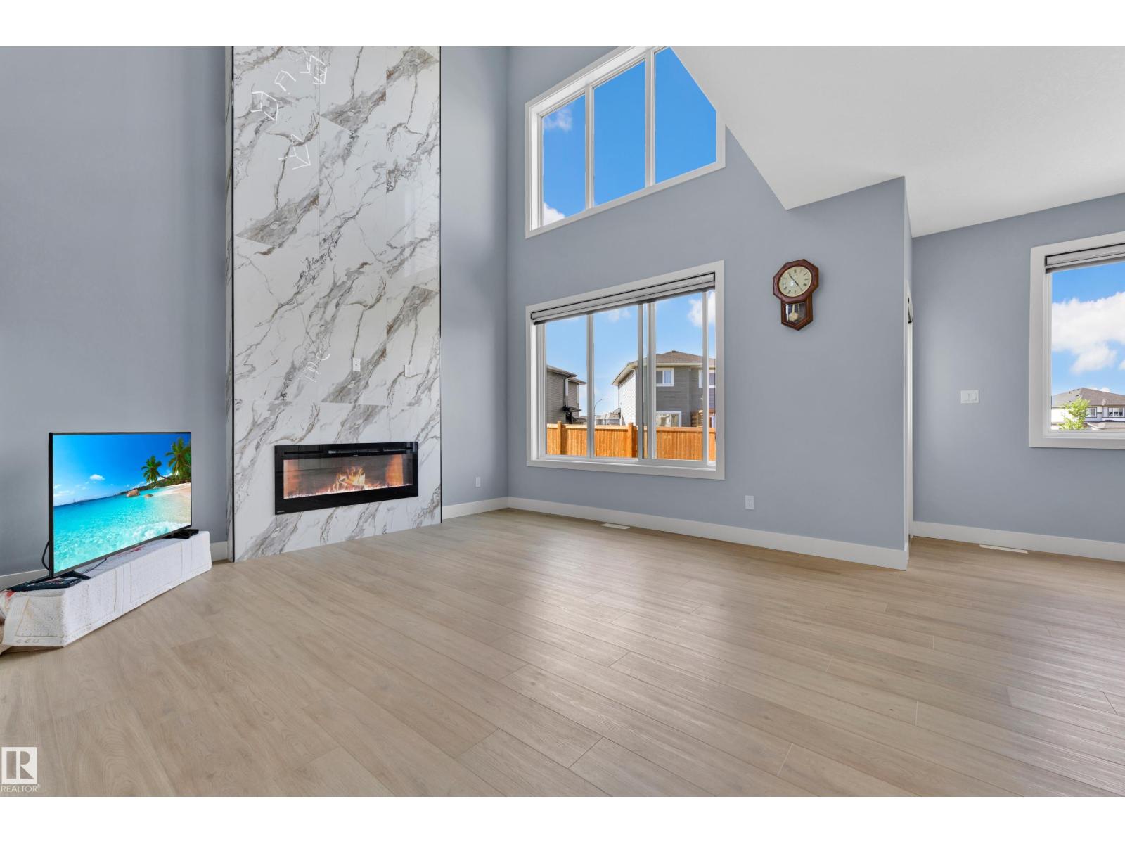 431 ROBERTS CR - Image 15