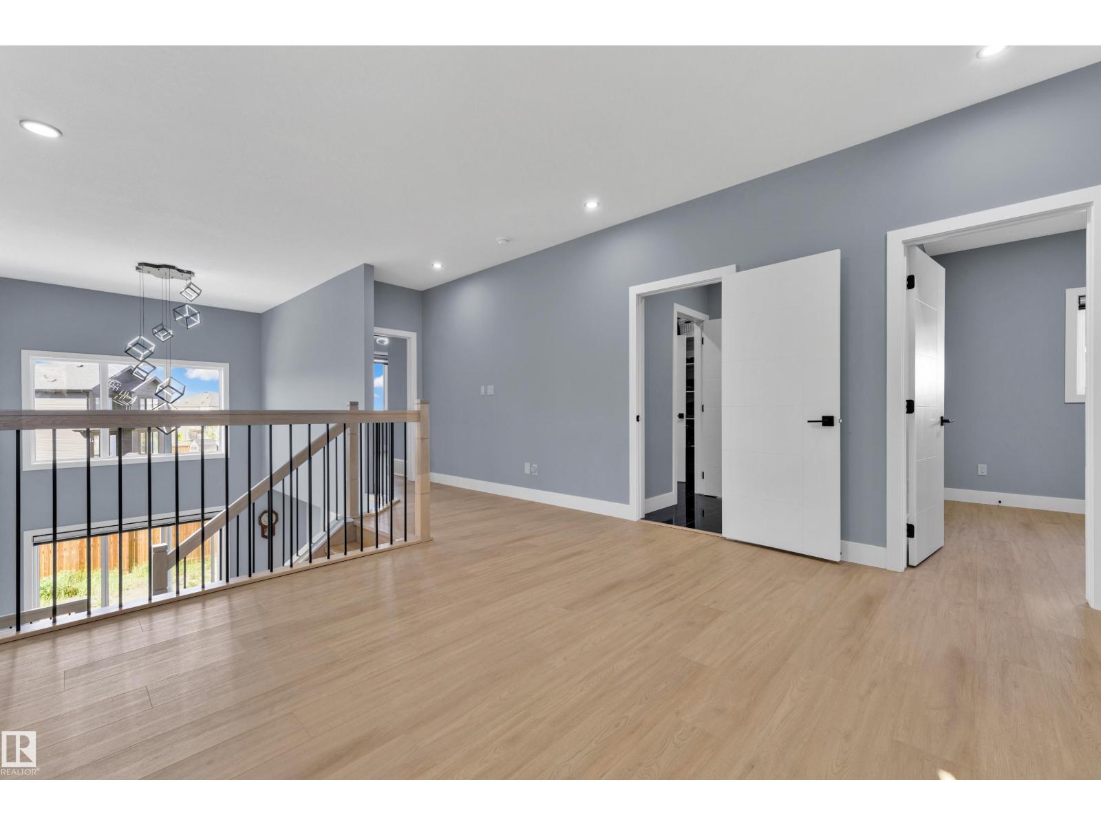 431 ROBERTS CR - Image 26