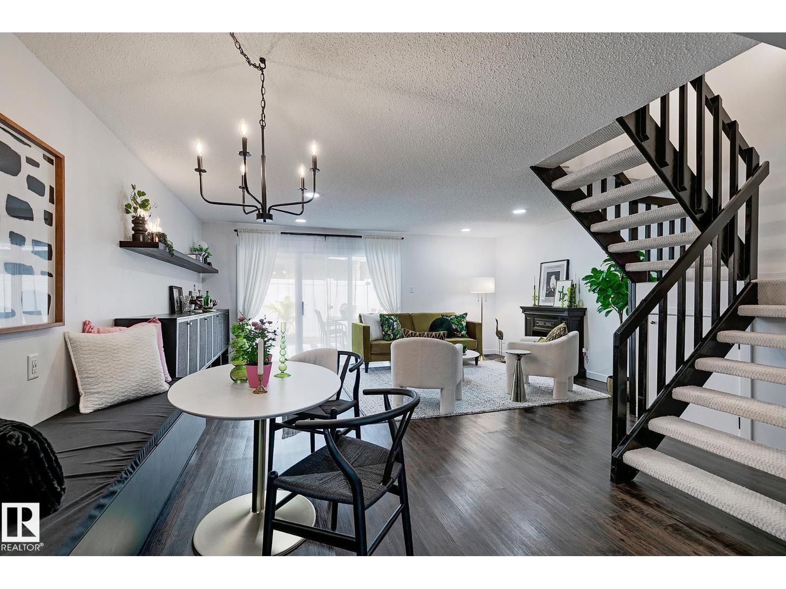 19F MEADOWLARK VG NW, West Meadowlark Park, Edmonton photo 1