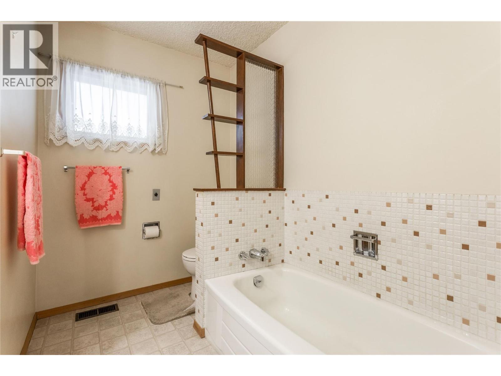 1206 Lawson Avenue - 25
