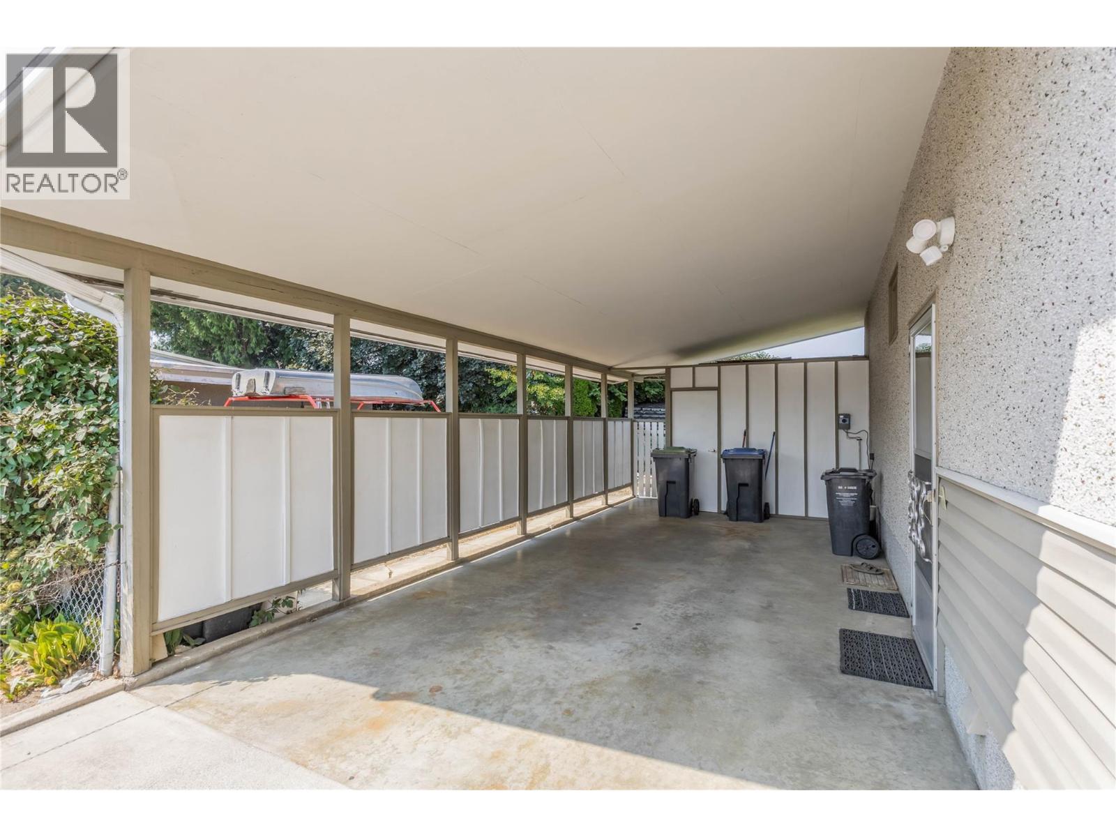 1206 Lawson Avenue - 34