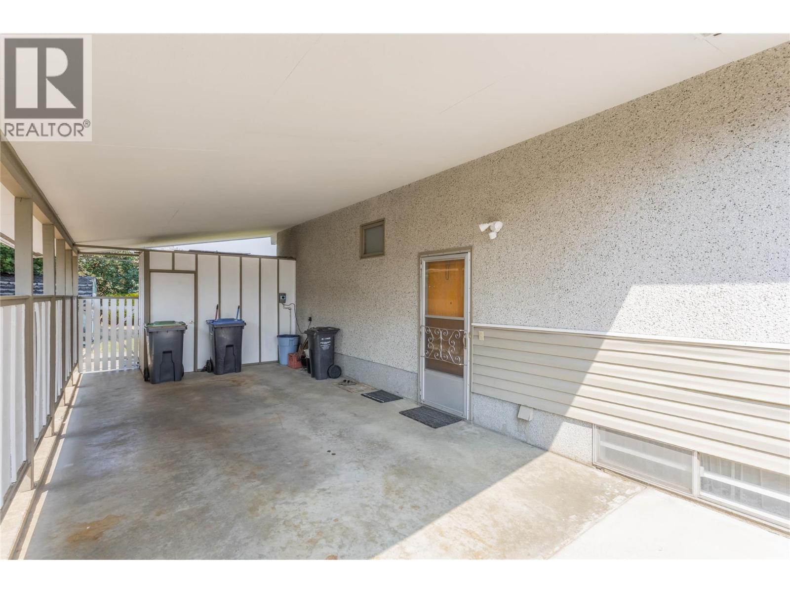 1206 Lawson Avenue - 33