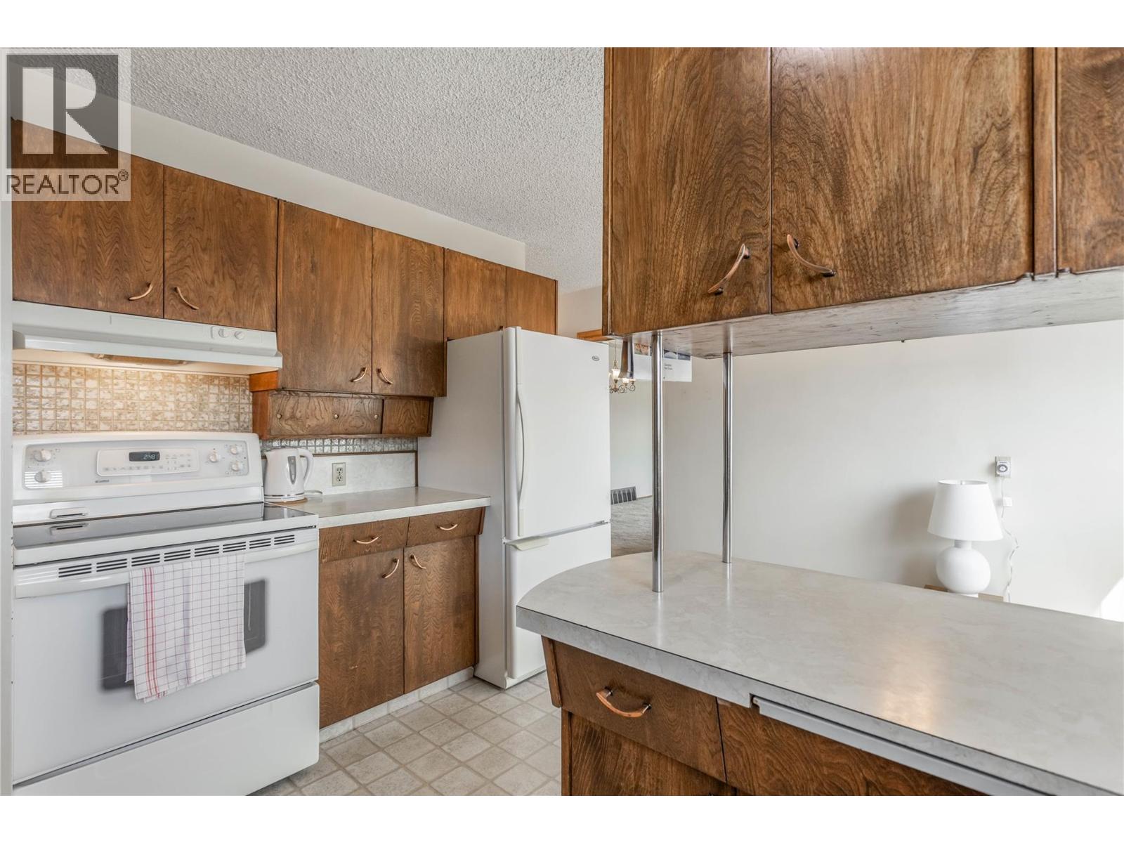 1206 Lawson Avenue - 13