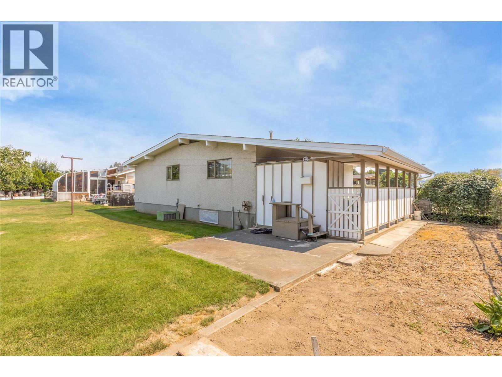 1206 Lawson Avenue - 39