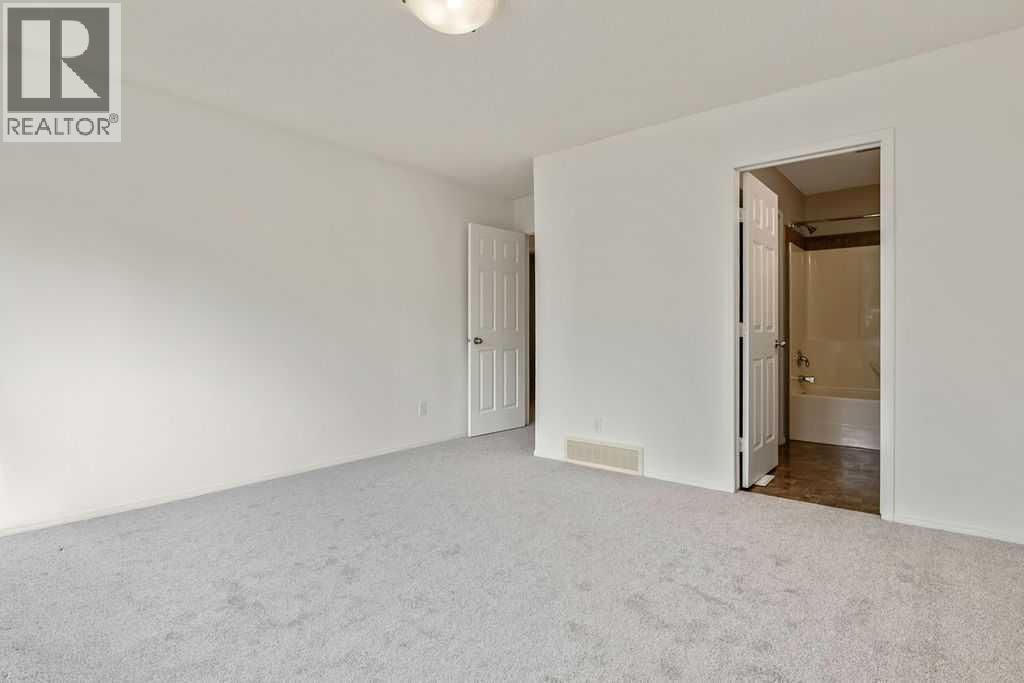 280 Panora Close NW - 21