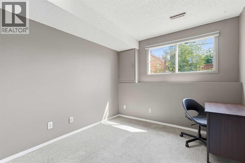 7343 36 Avenue NW - 19