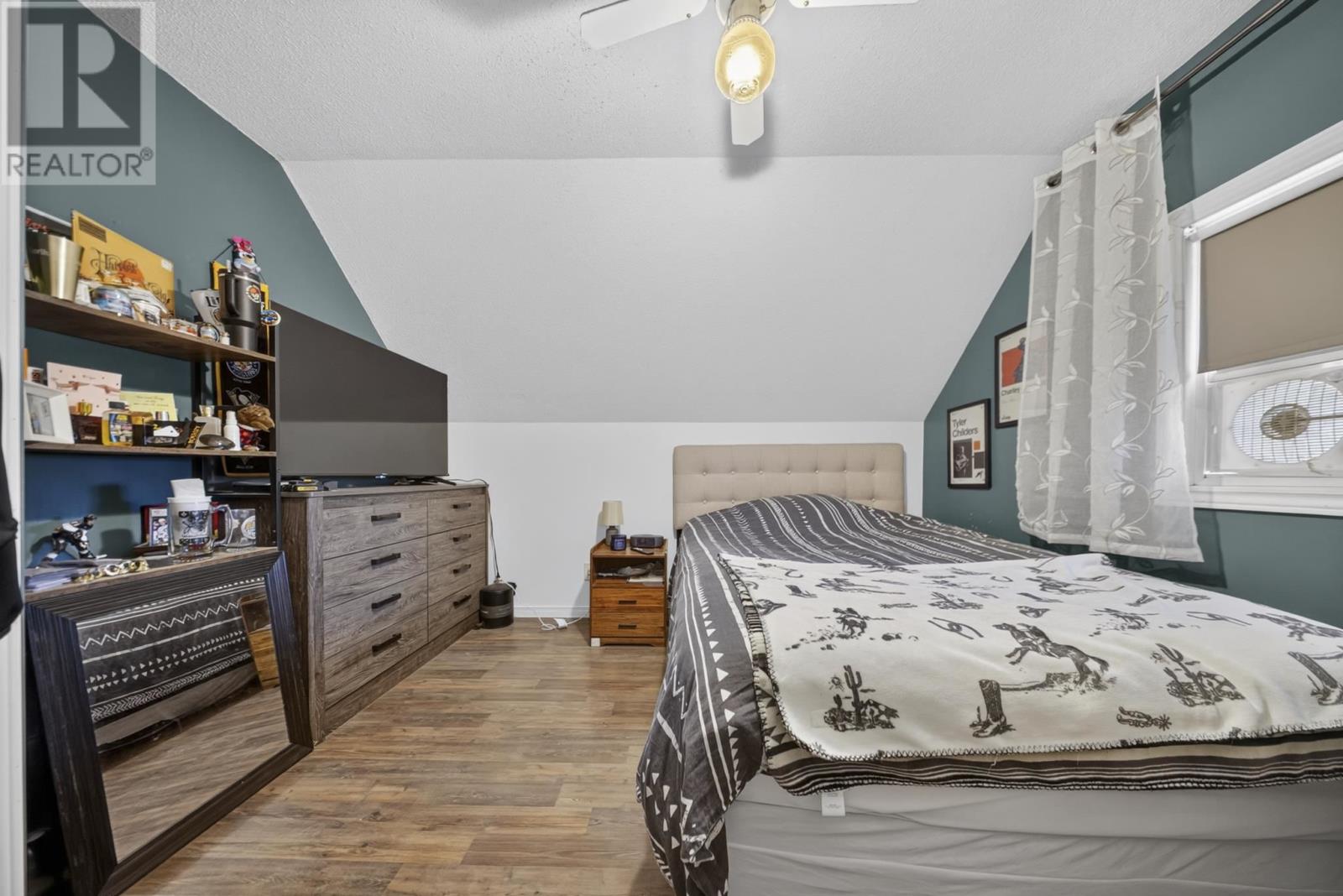 112 Vivian AVE - 17