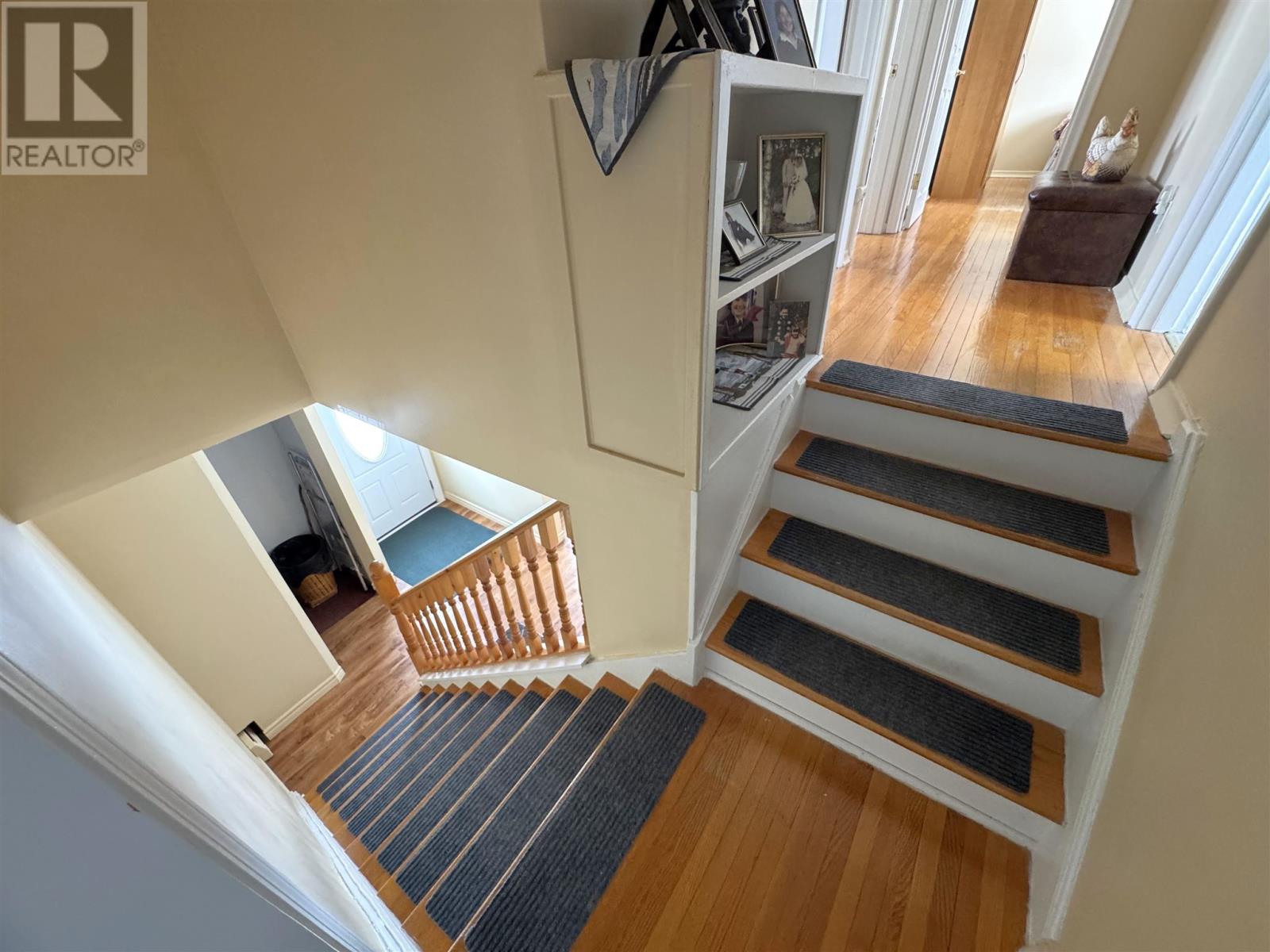 70 Roman AVE - 19