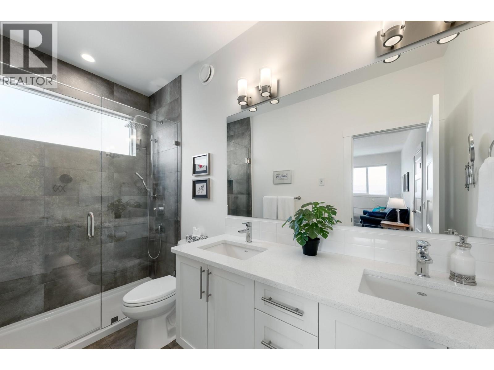  1458 Summer Crescent, Kelowna