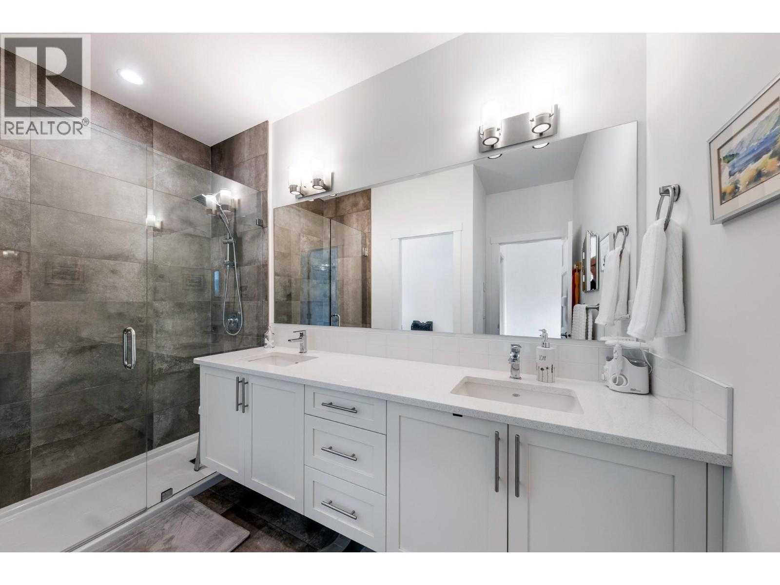  1458 Summer Crescent, Kelowna