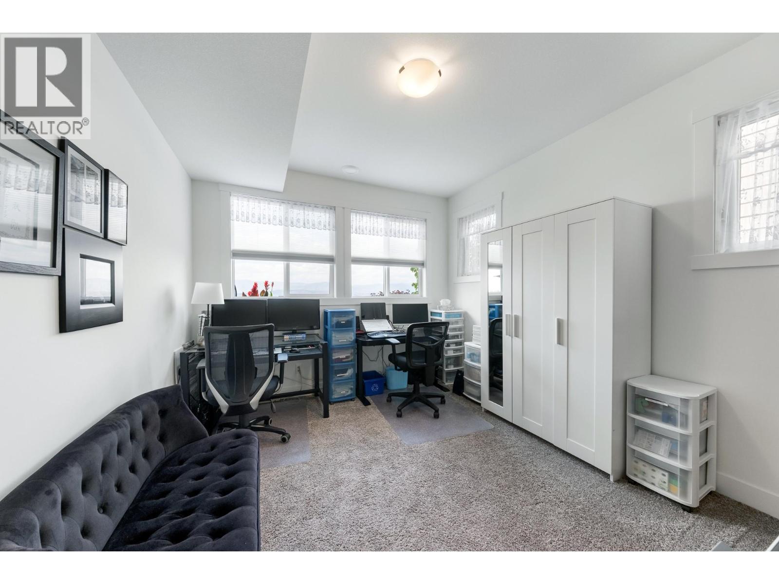  1458 Summer Crescent, Kelowna