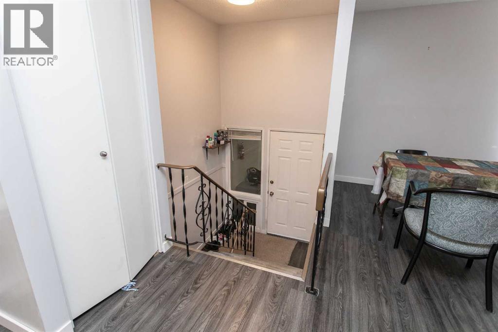 12 Valley Crescent - 4