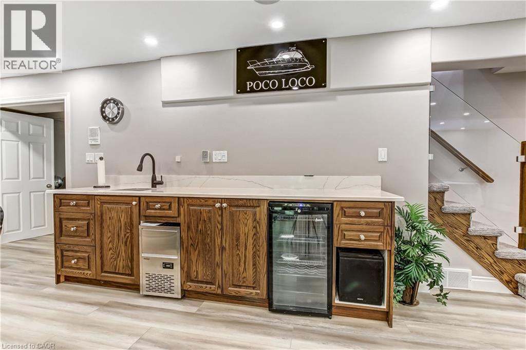 139 MANNHEIM Crescent - 31