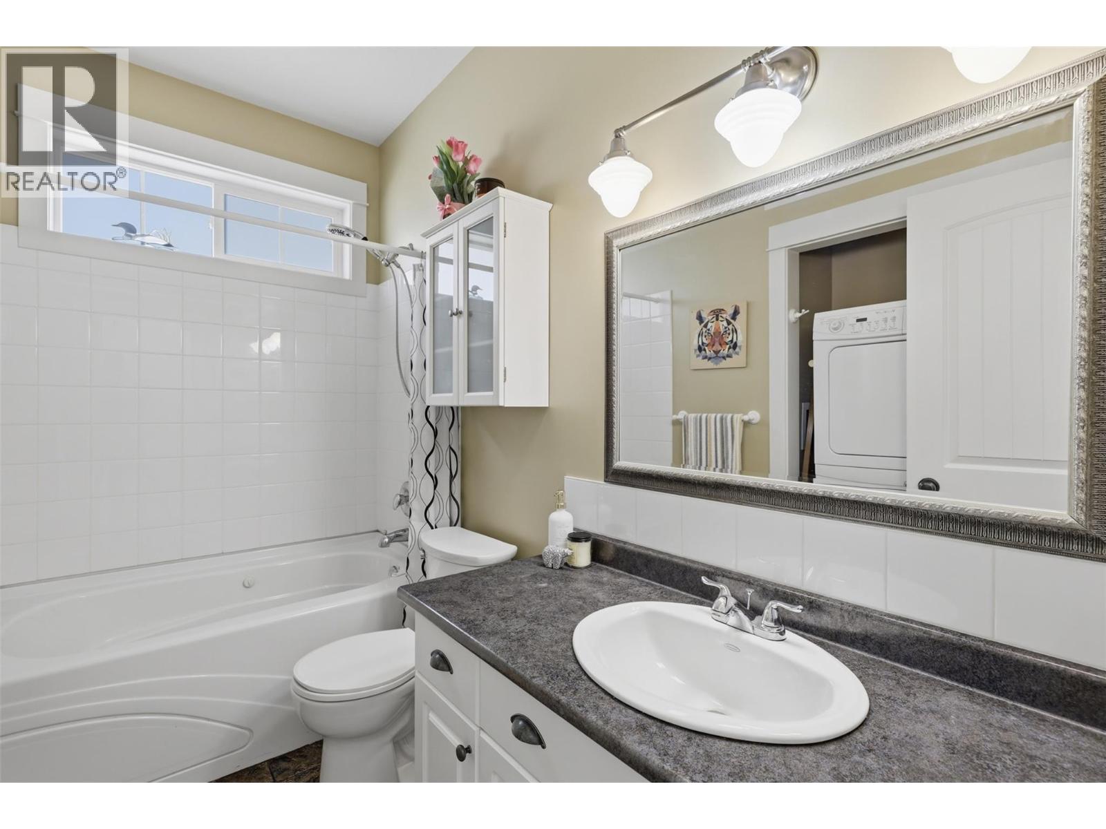 404 SUN RIVERS Drive W - 22