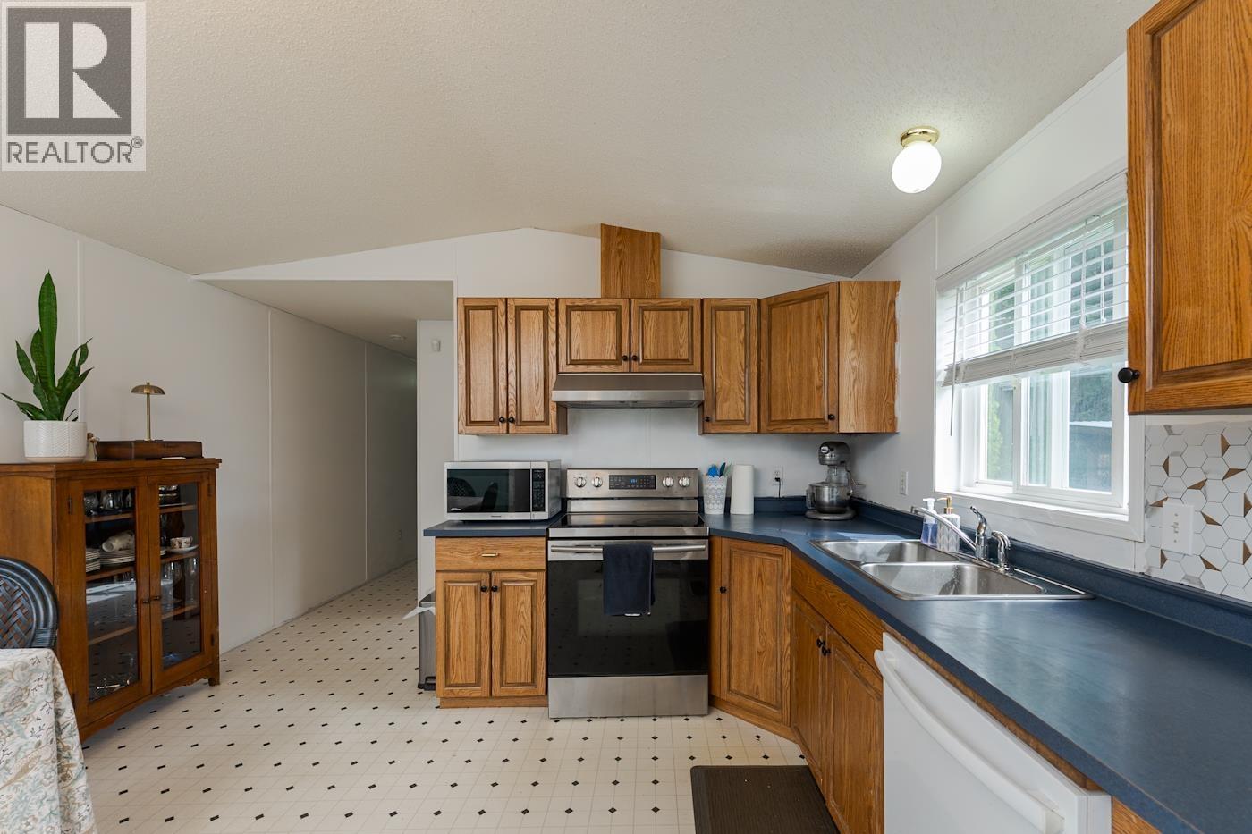 35 5164 HART HIGHWAY, Prince George
