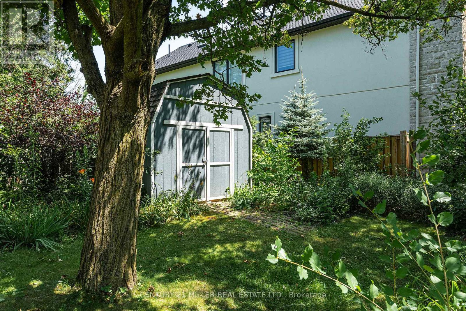 557 TRAFFORD CRESCENT - 23