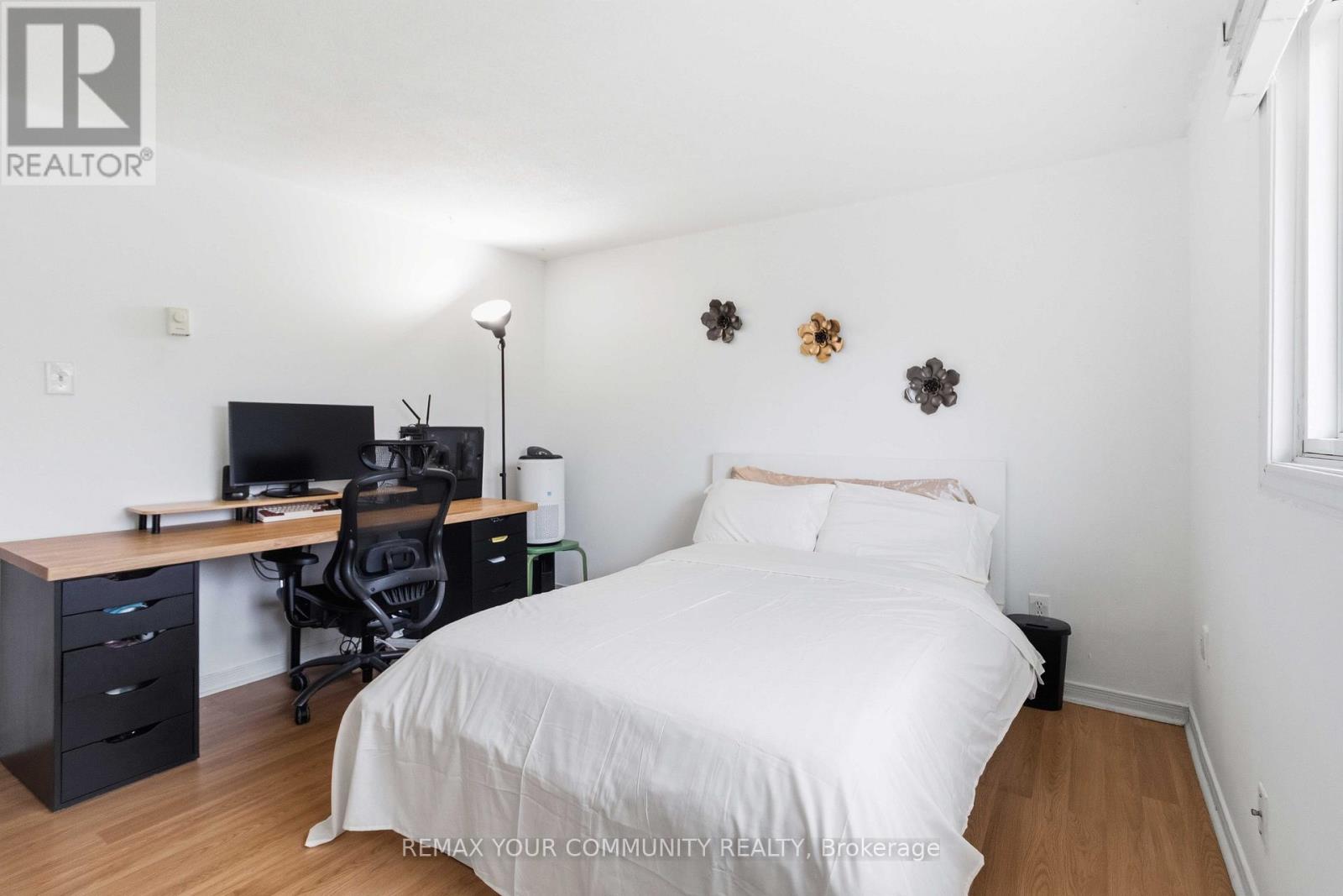 11 GRANTBROOK COURT - 20