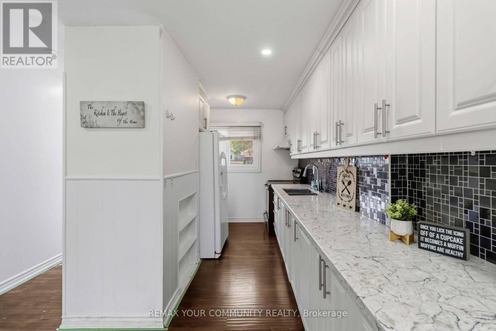 11 GRANTBROOK COURT - 4