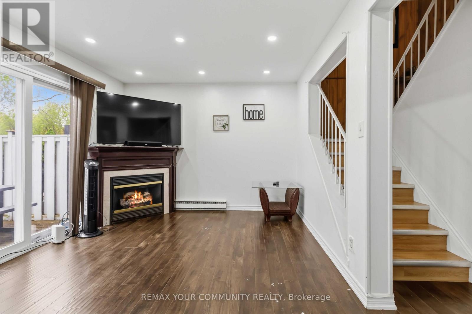 11 GRANTBROOK COURT - 7