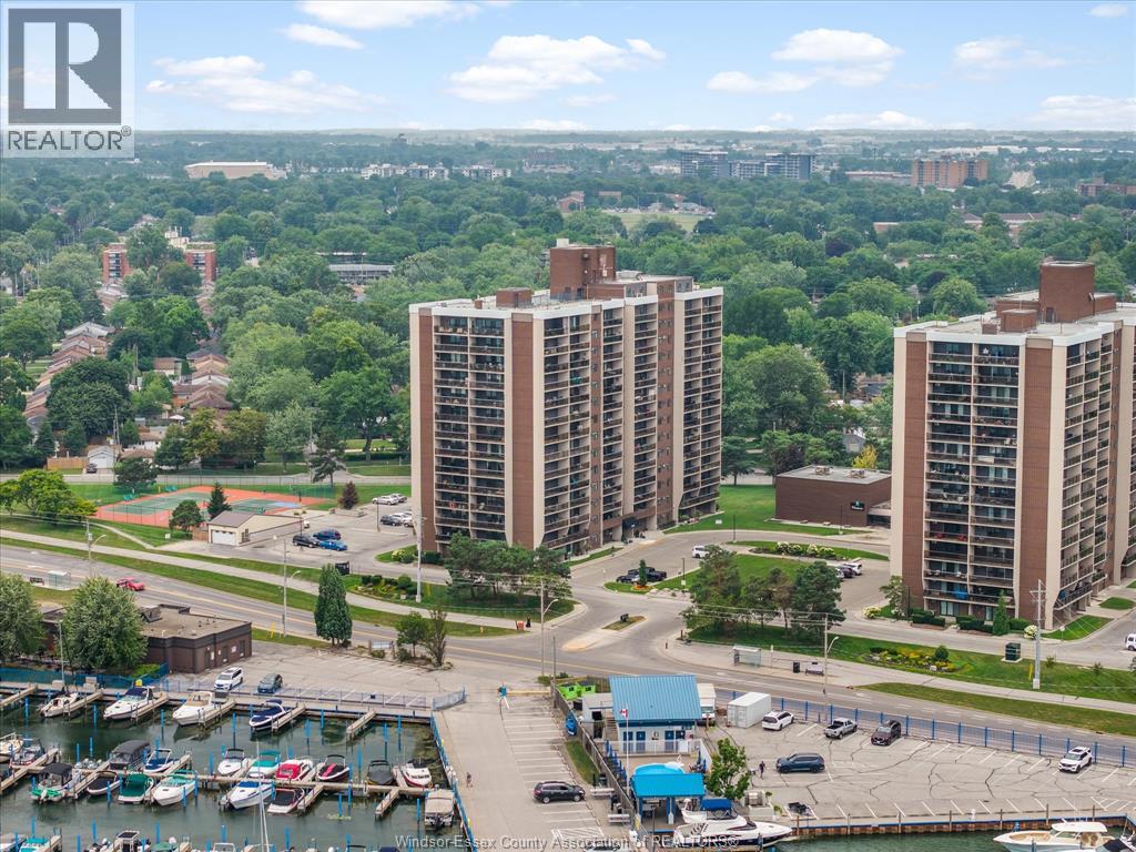 #E109 9099 RIVERSIDE DRIVE East - 26