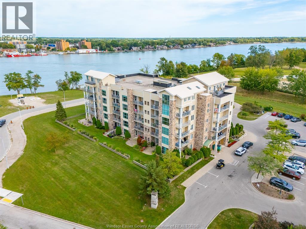 #407 34 Boblo Island BOULEVARD - 41