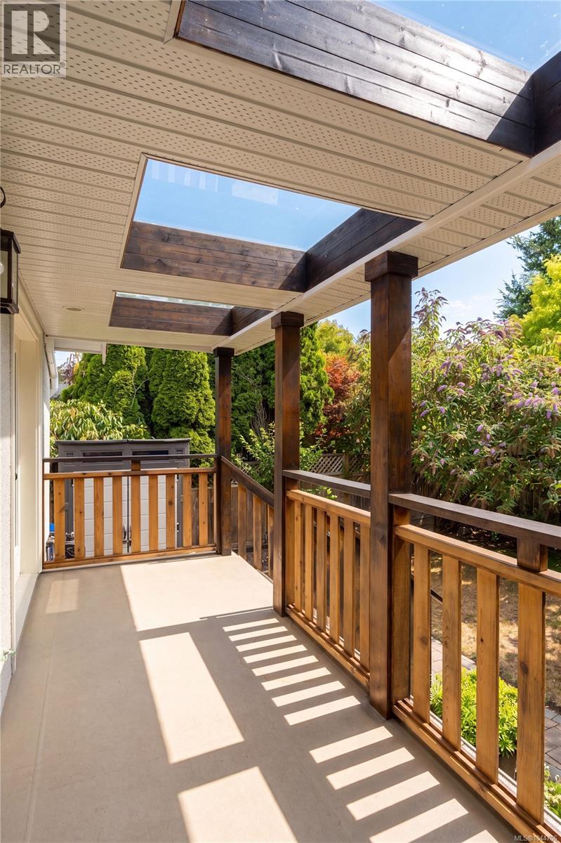 2168 Bartlett Ave - 16