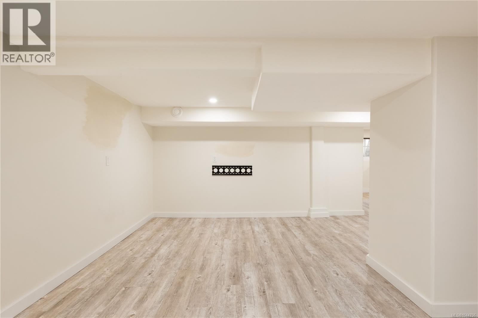 2168 Bartlett Ave - 20