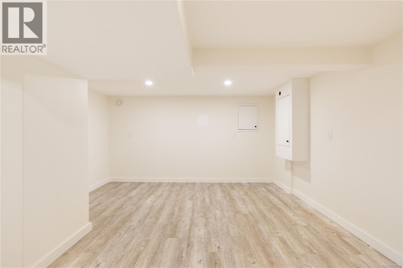 2168 Bartlett Ave - 21
