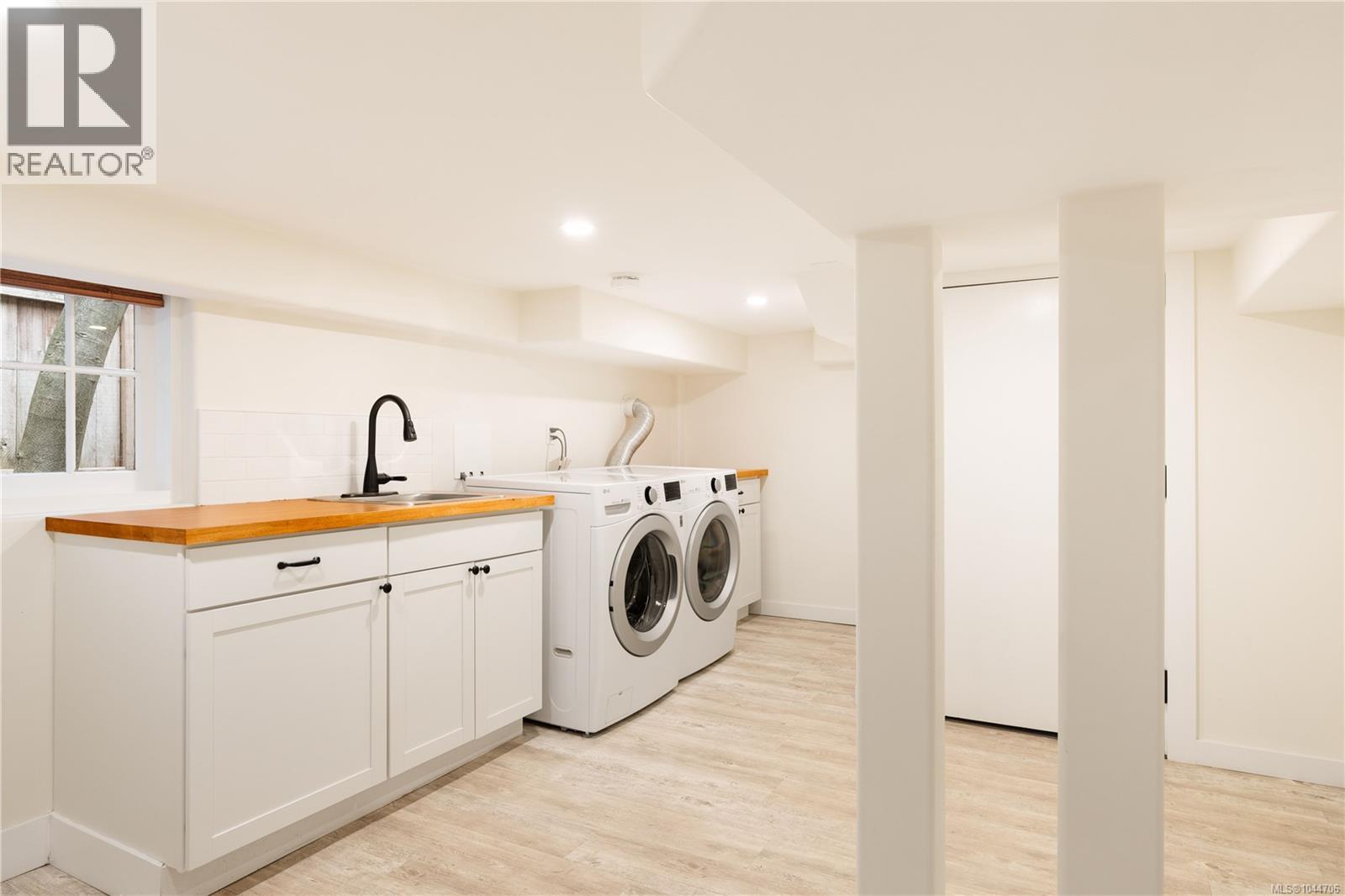 2168 Bartlett Ave - 22