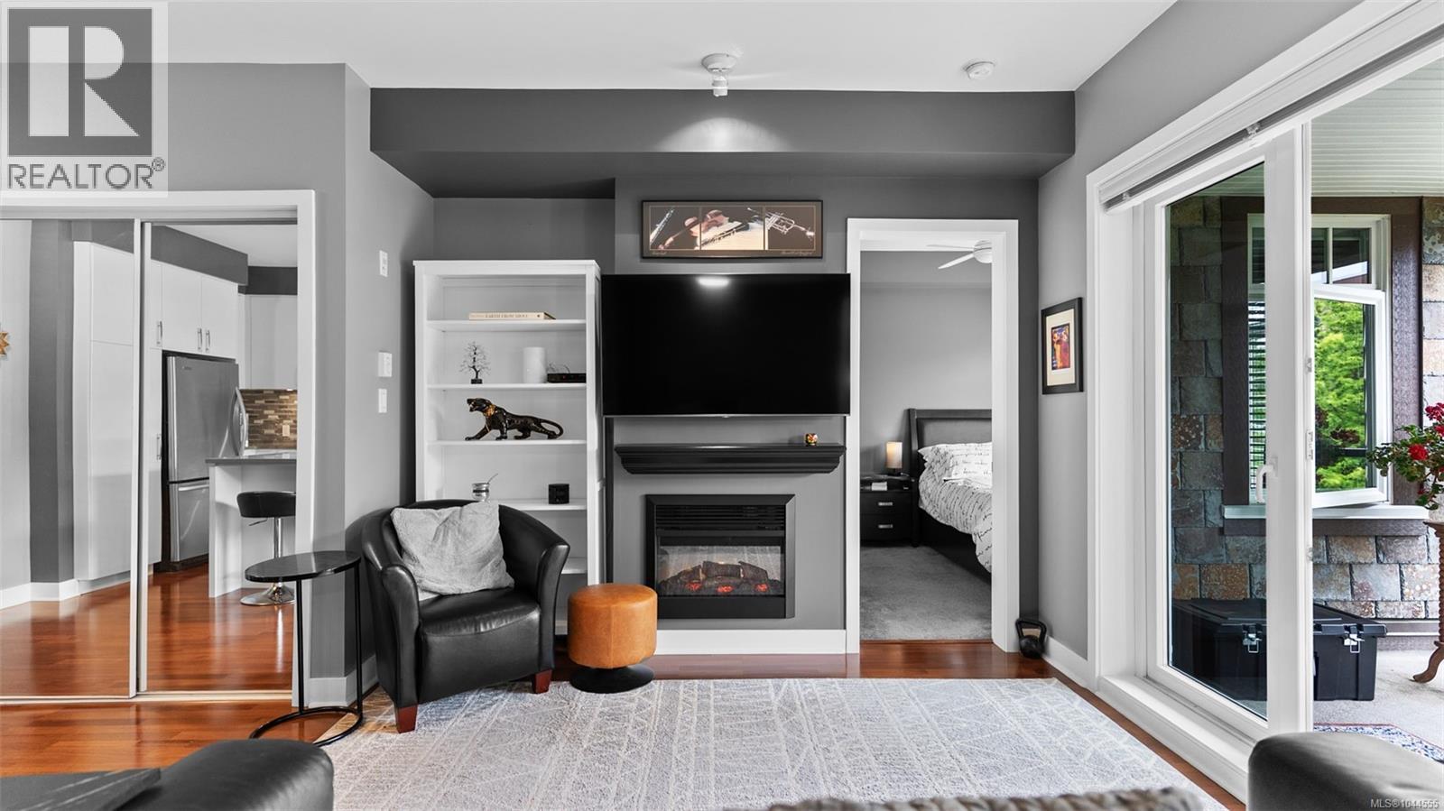 #203 1375 Bear Mountain Pkwy - 14