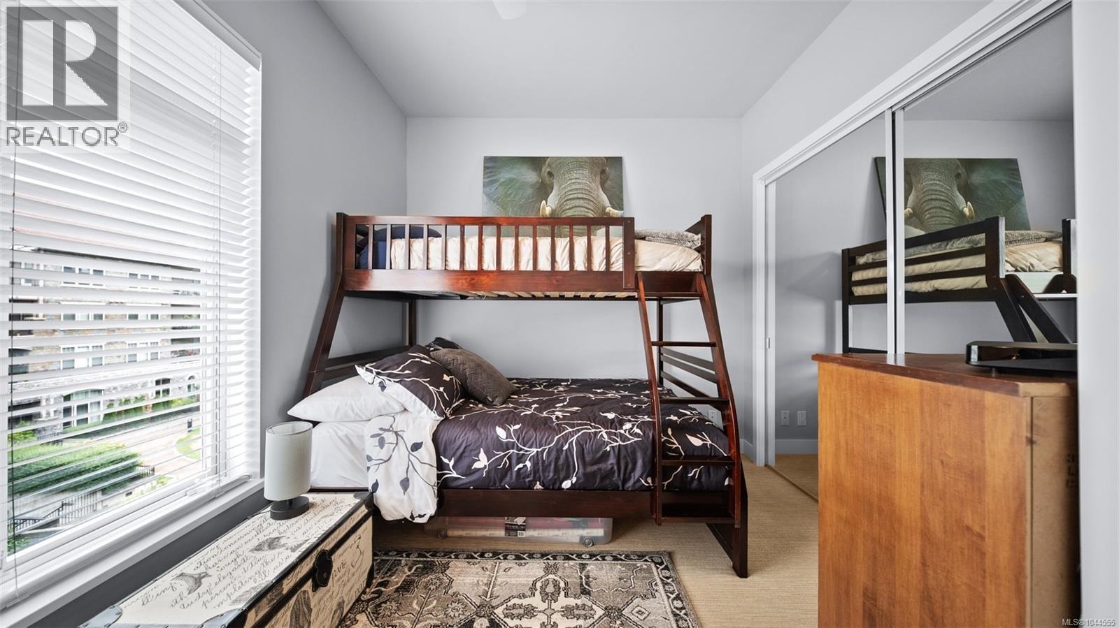 #203 1375 Bear Mountain Pkwy - 24