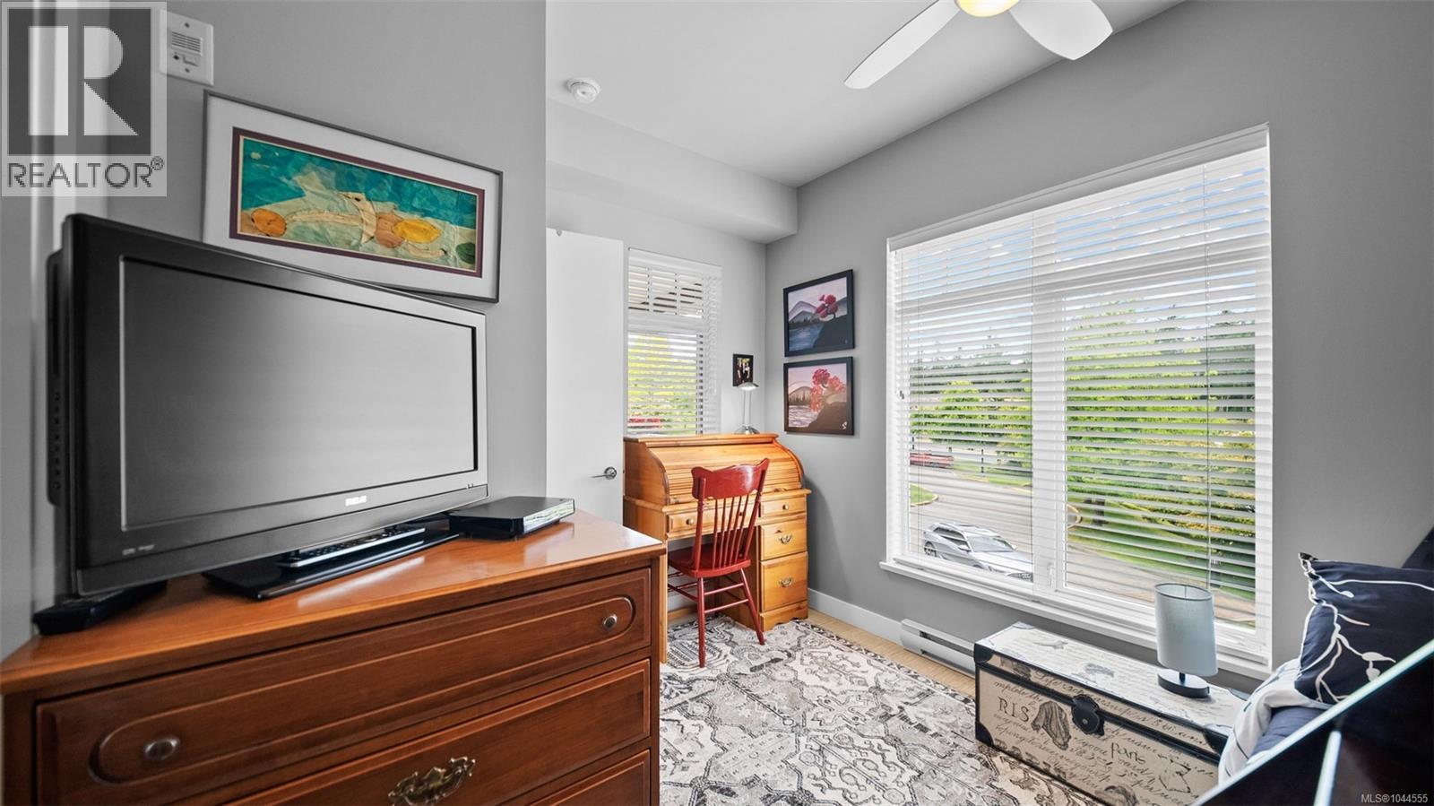 #203 1375 Bear Mountain Pkwy - 25