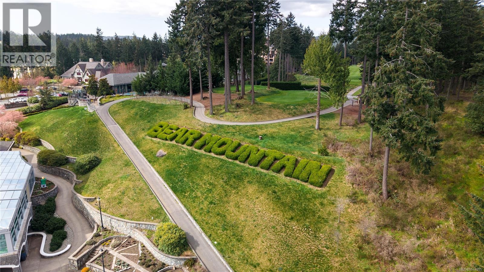 #203 1375 Bear Mountain Pkwy - 32