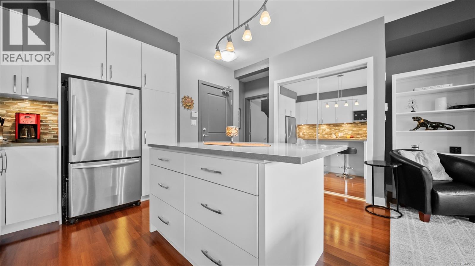 #203 1375 Bear Mountain Pkwy - 8