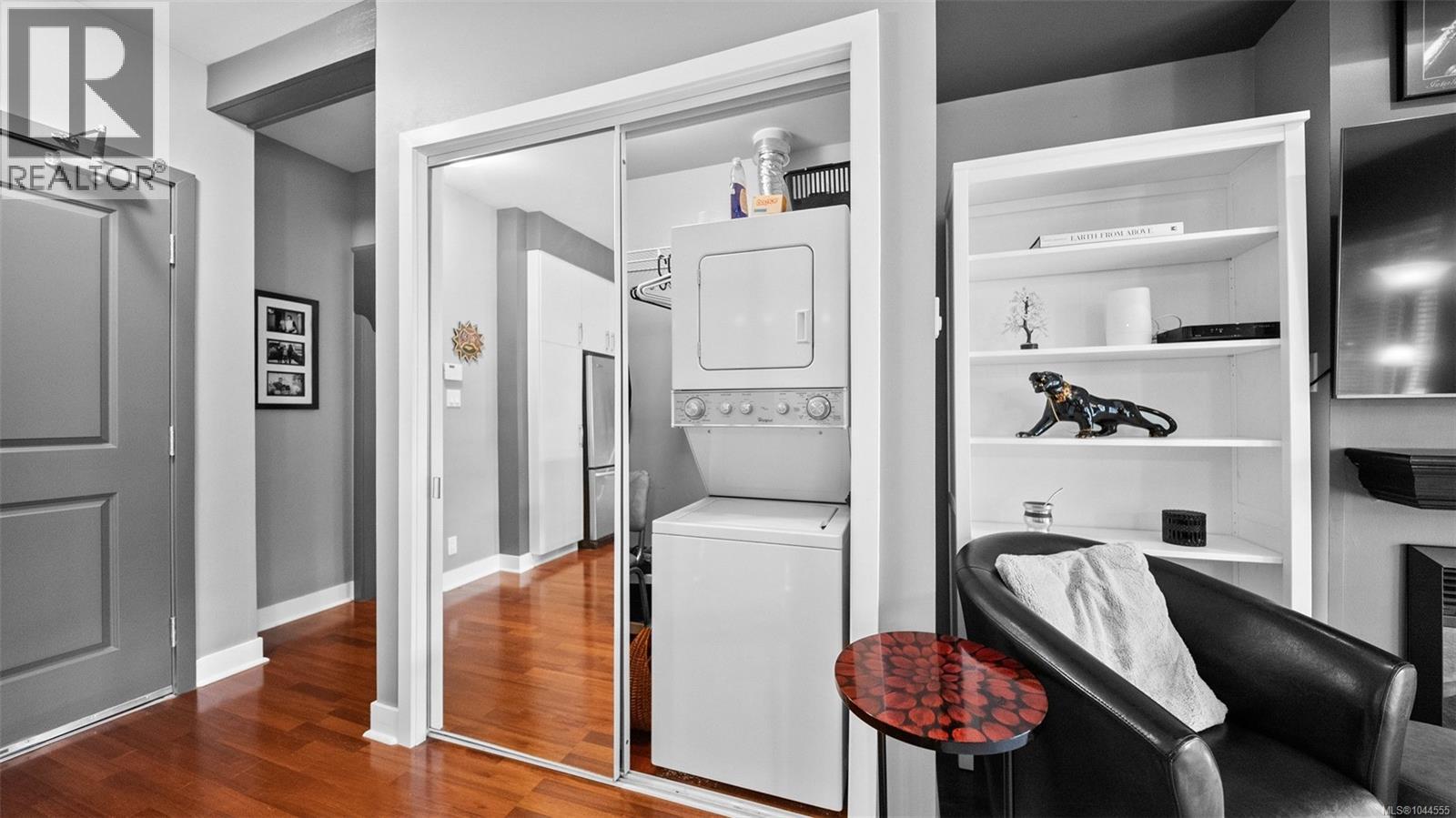 #203 1375 Bear Mountain Pkwy - 9