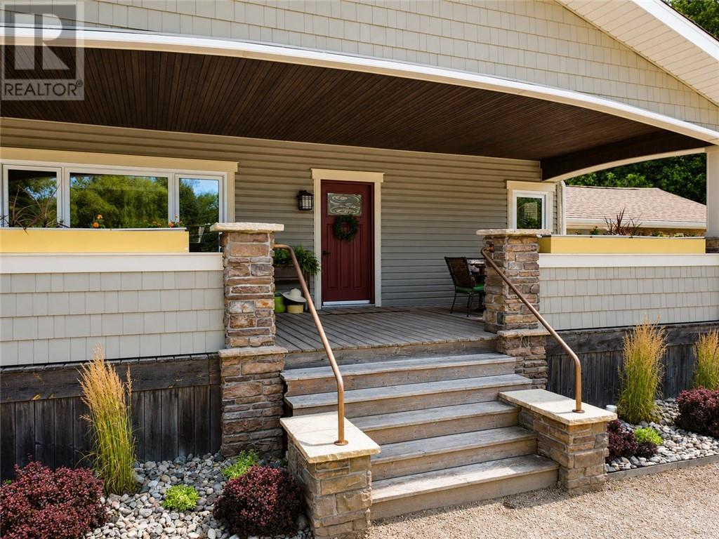 8 McQuarrie Blvd. - 19
