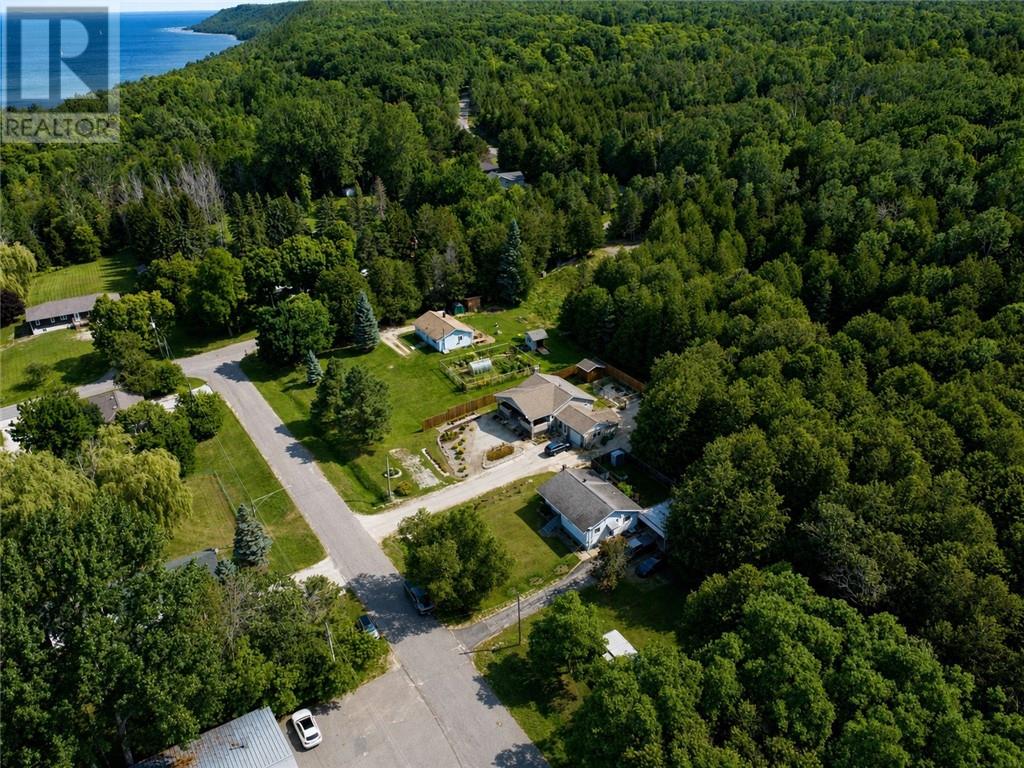 8 McQuarrie Blvd., Gore Bay — photo 3