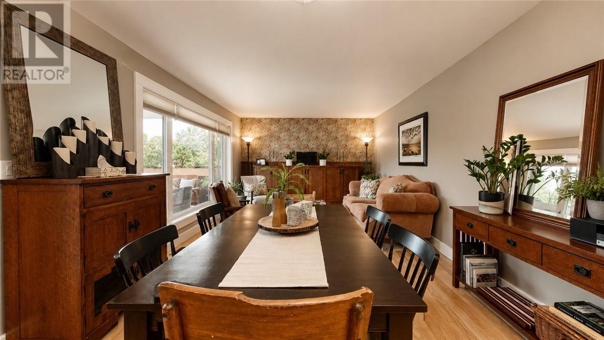 8 McQuarrie Blvd. - 58