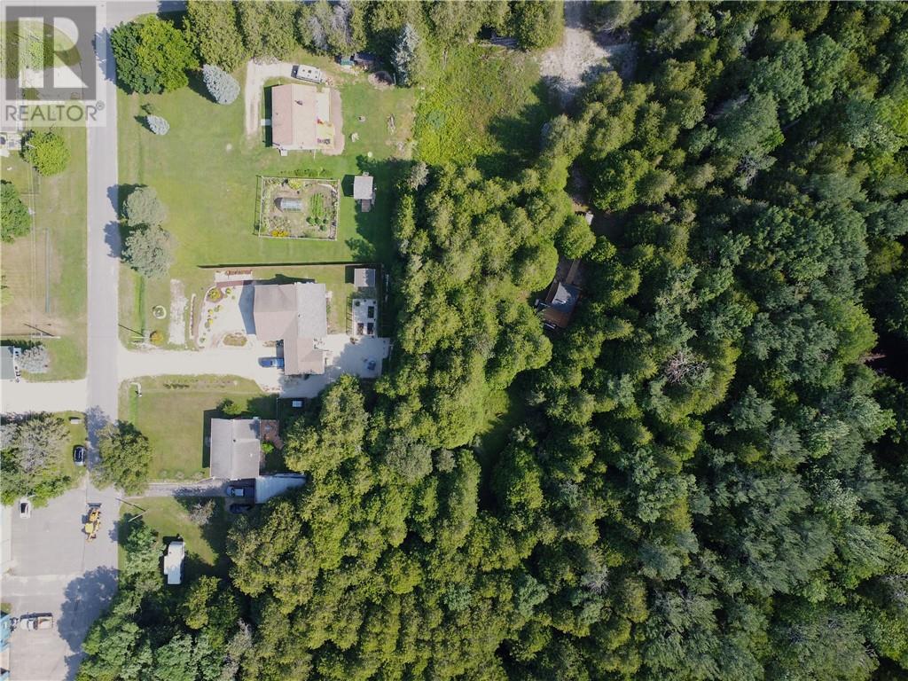 8 McQuarrie Blvd. - 9