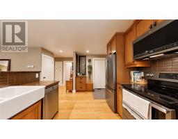 8 Mcquarrie Blvd., Gore Bay, ON P0P1H0 Photo 44