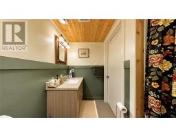 8 Mcquarrie Blvd., Gore Bay, ON P0P1H0 Photo 91