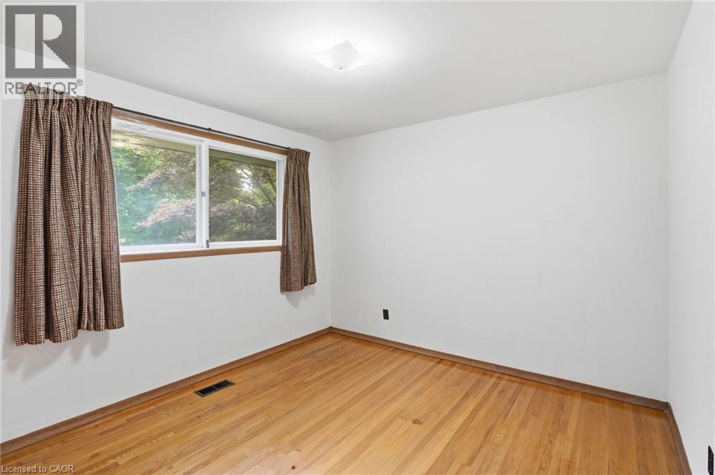 44 MCDONALD Court - 13