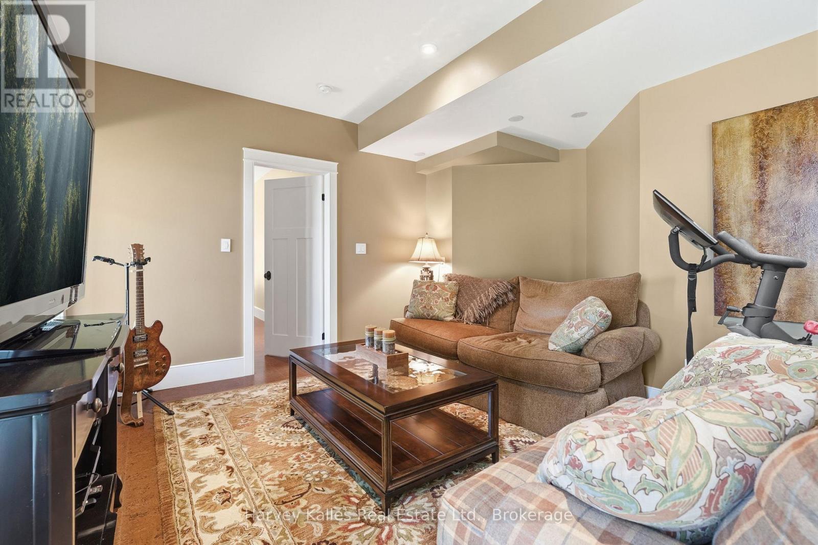 161 TOWN LINE ROAD E - Image 33